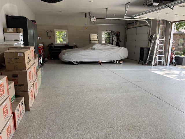 602 Woodhaven Court, Cambridge, WI 53523