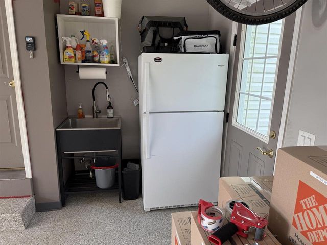 602 Woodhaven Court, Cambridge, WI 53523