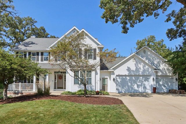 602 Woodhaven Court, Cambridge, WI 53523