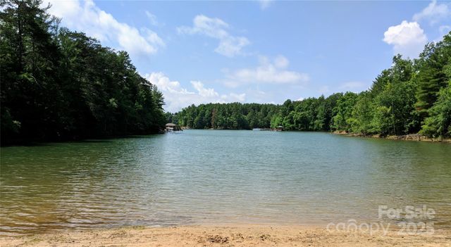 3100 E Moonlight Place 42, Morganton, NC 28655