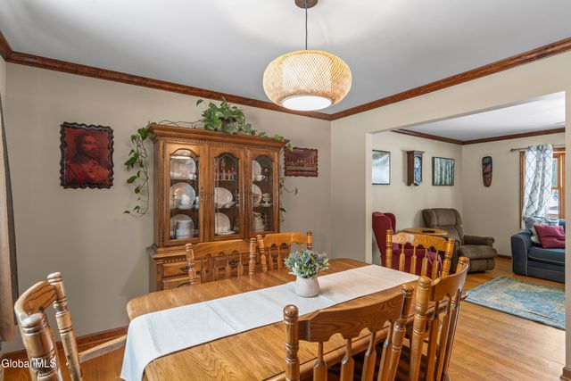 4 Queen Diana Lane, Queensbury, NY 12804