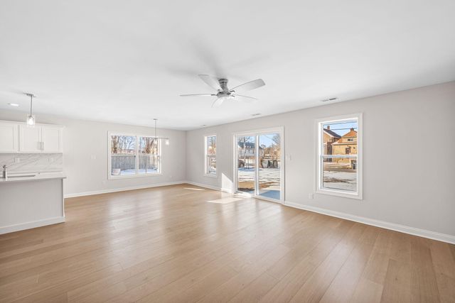 4742 Kennedy Avenue, East Chicago, IN 46312