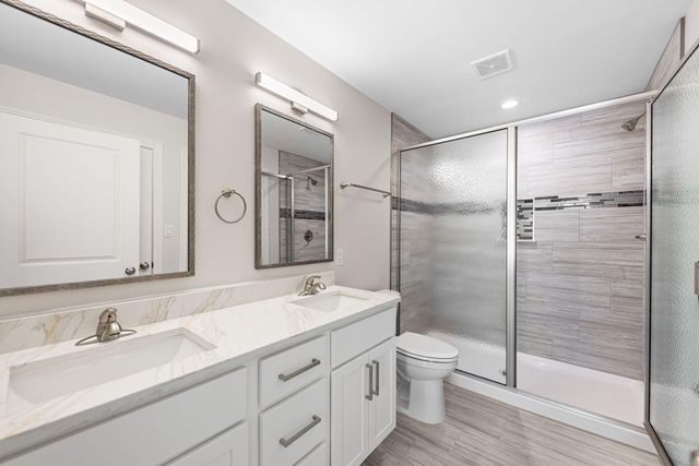 4742 Kennedy Avenue, East Chicago, IN 46312