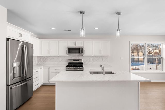 4742 Kennedy Avenue, East Chicago, IN 46312