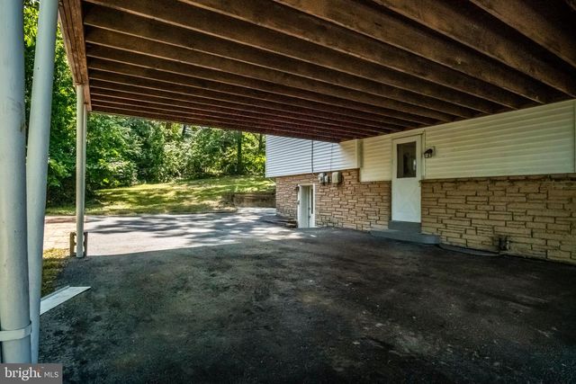 1378 SHEEP HILL RD, Pottstown, PA 19465