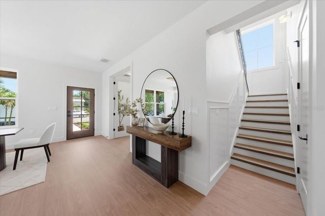 5130 DARTMOUTH AVENUE N, St Petersburg, FL 33710