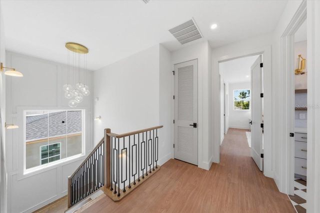 5130 DARTMOUTH AVENUE N, St Petersburg, FL 33710