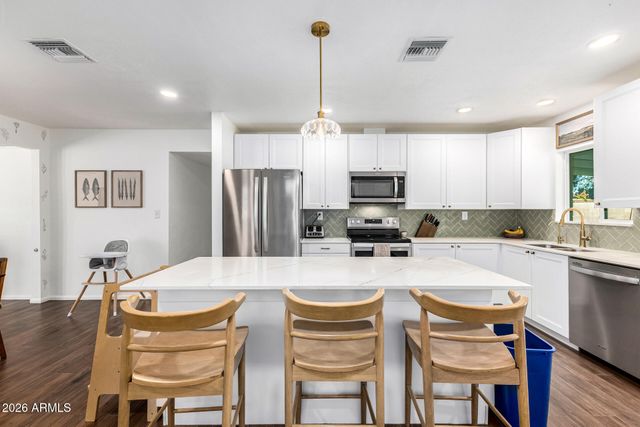 21 S NEELY Street, Gilbert, AZ 85233