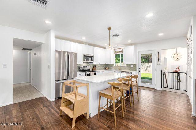 21 S NEELY Street, Gilbert, AZ 85233