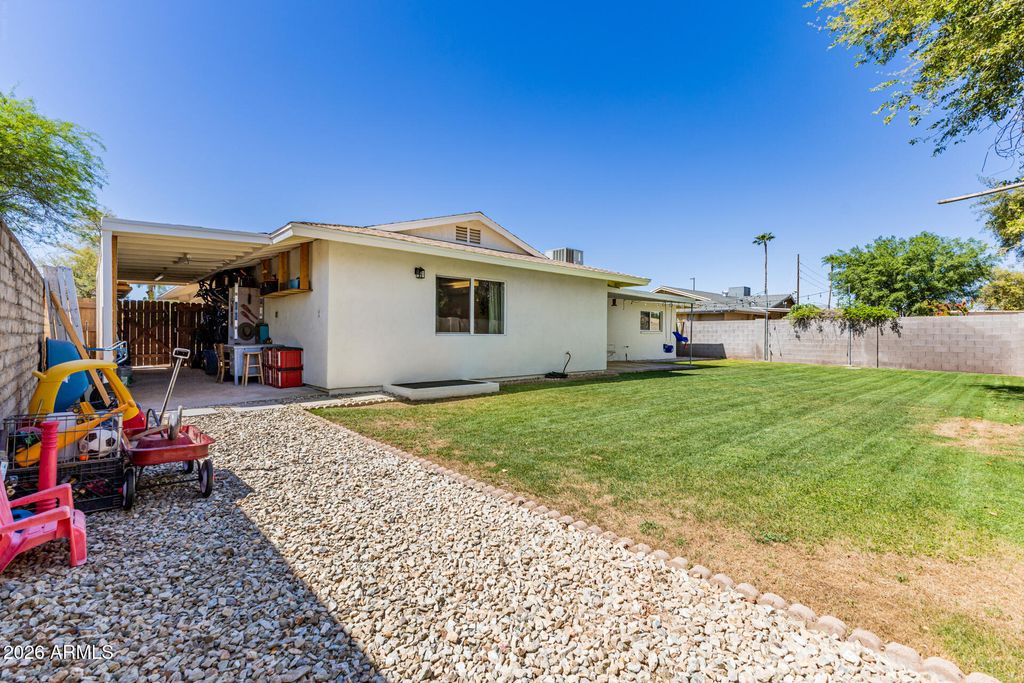 Image 27 of property listing at 21 S NEELY Street, Gilbert, AZ 85233