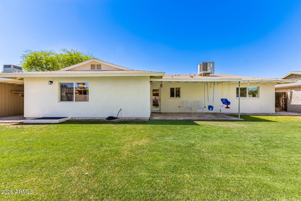 Image 4 of property listing at 21 S NEELY Street, Gilbert, AZ 85233