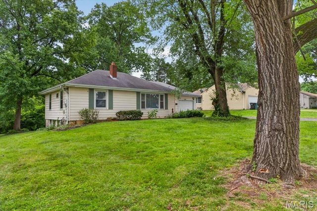814 Arminda Avenue, Kirkwood, MO 63122