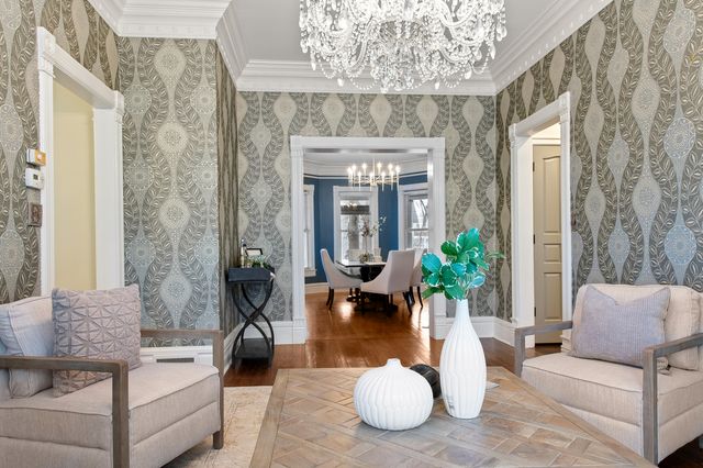 135 W Lake Street, Barrington, IL 60010