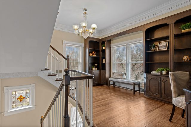 135 W Lake Street, Barrington, IL 60010