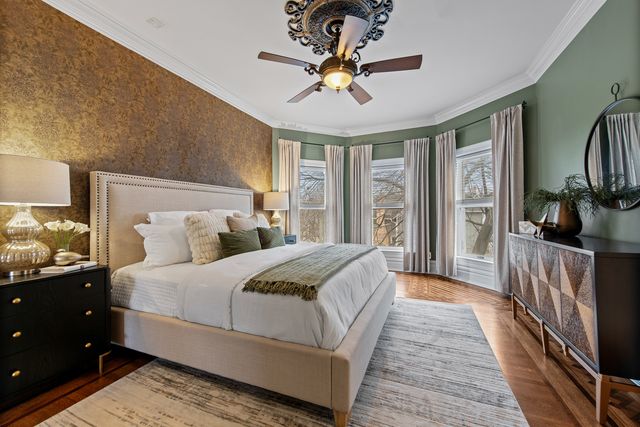 135 W Lake Street, Barrington, IL 60010