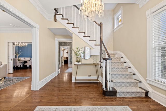 135 W Lake Street, Barrington, IL 60010