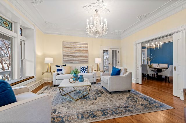 135 W Lake Street, Barrington, IL 60010