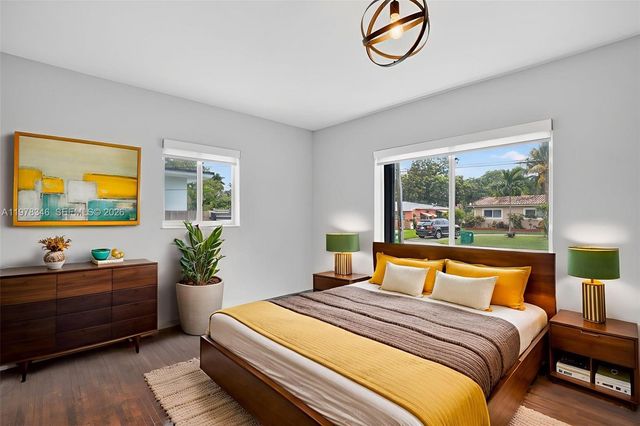 425 NE 114th St 0, Miami, FL 33161