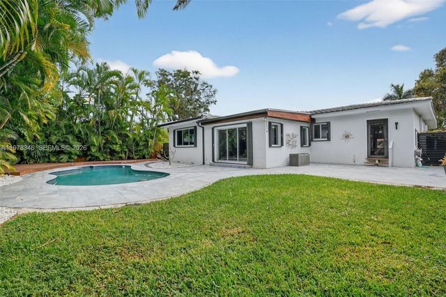 425 NE 114th St 0, Miami, FL 33161