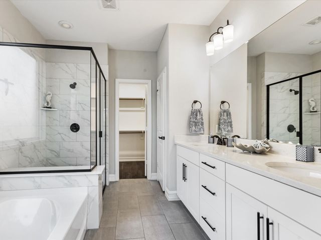 9520 Trailway Drive, Oak Point, TX 75068