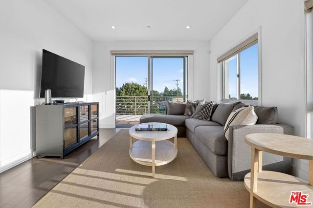 7857 W Manchester Avenue PH9, Playa Del Rey, CA 90293