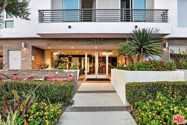 7857 W Manchester Avenue PH9, Playa Del Rey, CA 90293