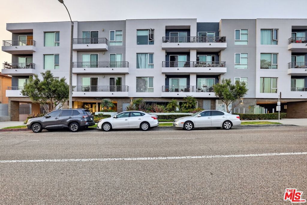 7857 W Manchester Avenue PH9, Playa Del Rey, CA 90293