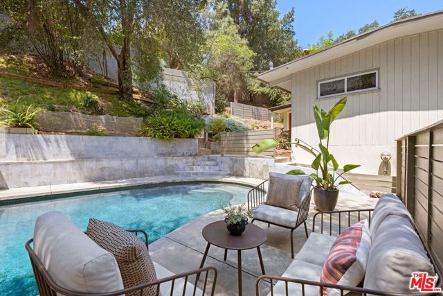 1730 La Loma Road, Pasadena, CA 91105