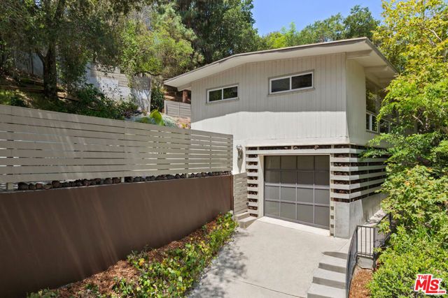 1730 La Loma Road, Pasadena, CA 91105