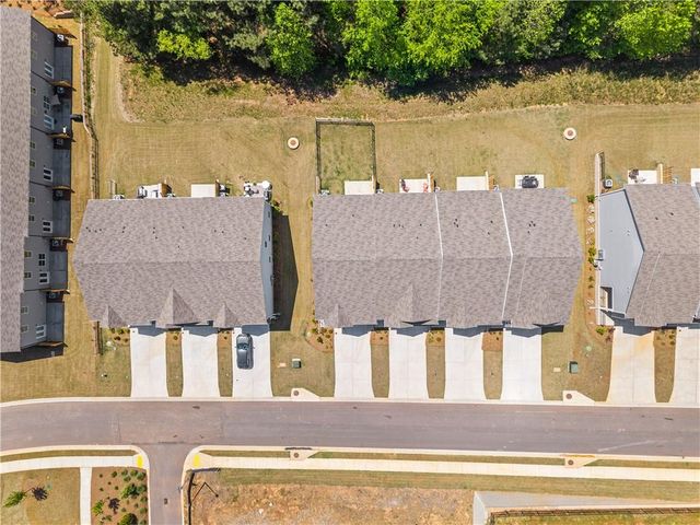 6710 Corryton Street, Flowery Branch, GA 30542