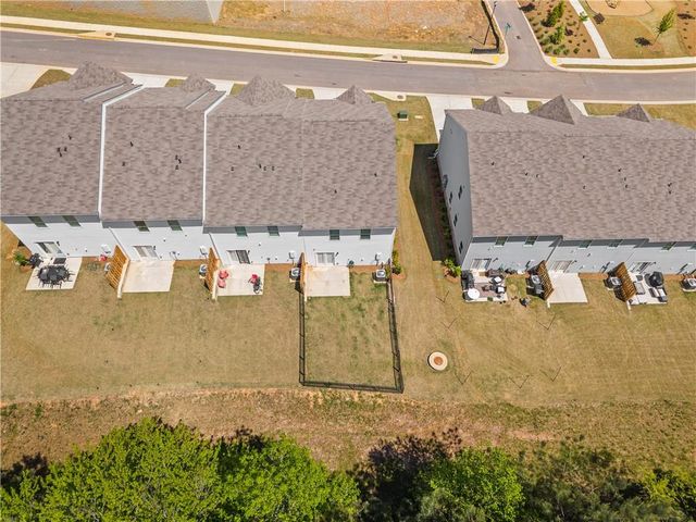 6710 Corryton Street, Flowery Branch, GA 30542