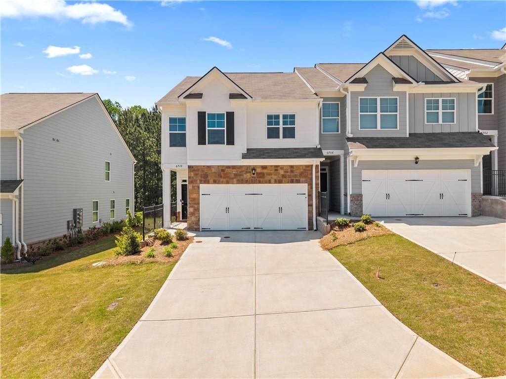 6710 Corryton Street, Flowery Branch, GA 30542