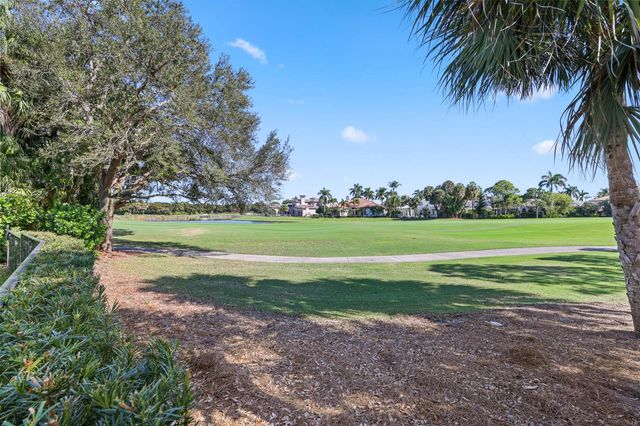 15934 Laurel Creek Drive, Delray Beach, FL 33446