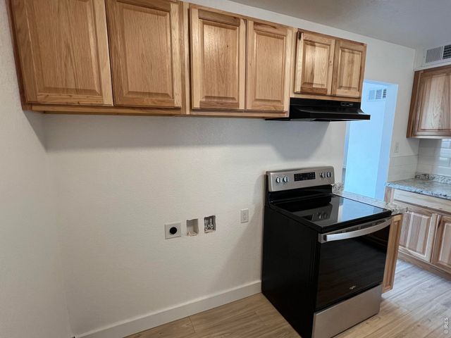 1711 7th St, Greeley, CO 80631