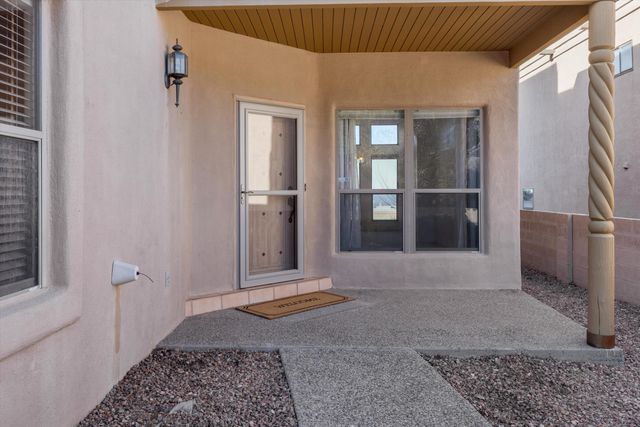 1605 Camino De La Sierra NE, Albuquerque, NM 87112