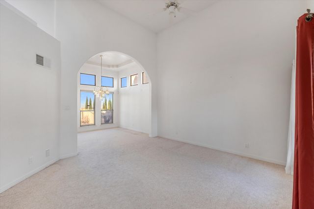 1605 Camino De La Sierra NE, Albuquerque, NM 87112