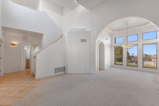 1605 Camino De La Sierra NE, Albuquerque, NM 87112