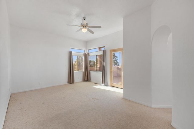 1605 Camino De La Sierra NE, Albuquerque, NM 87112