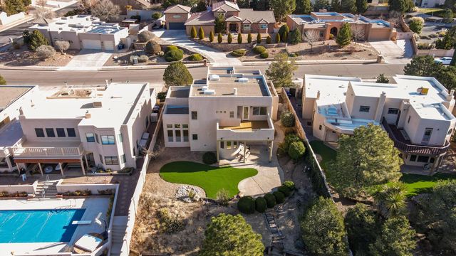 1605 Camino De La Sierra NE, Albuquerque, NM 87112