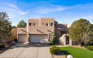 1605 Camino De La Sierra NE, Albuquerque, NM 87112