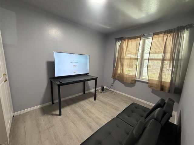 510 Gay Street, Arlington, TX 76010