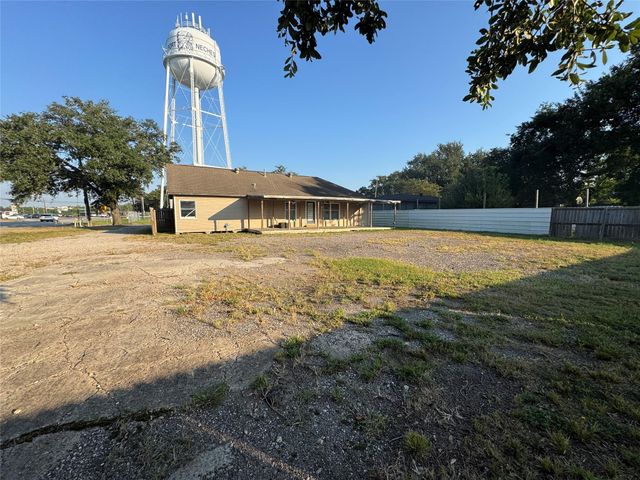 2113 2nd Street, Port Neches, TX 77651