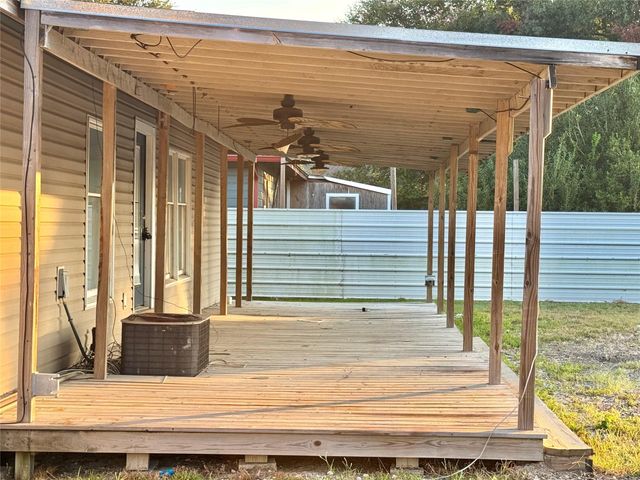 2113 2nd Street, Port Neches, TX 77651