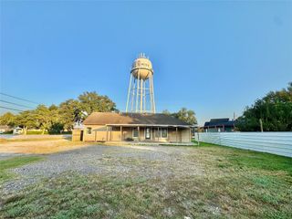 2113 2nd Street, Port Neches, TX 77651