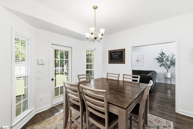 7 Pembark Lane, Simpsonville, SC 29681