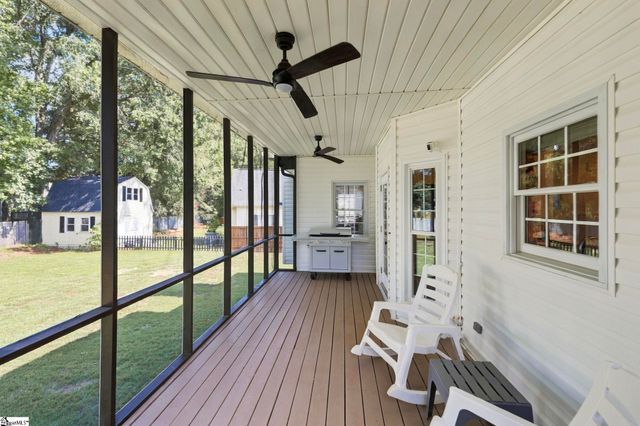 7 Pembark Lane, Simpsonville, SC 29681