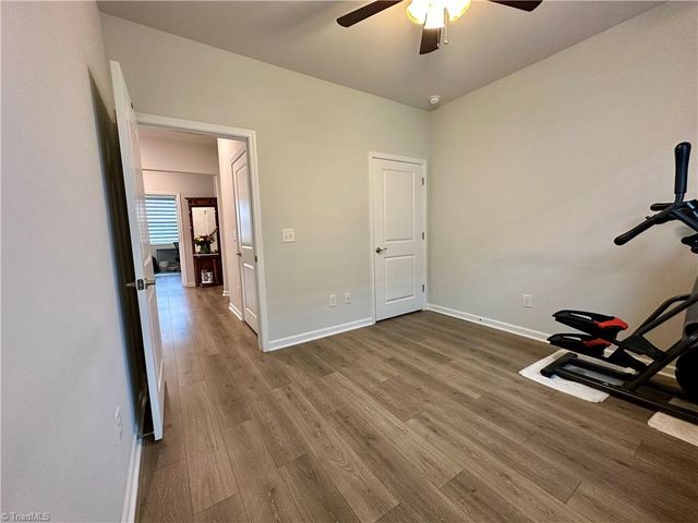 5026 Garnet Hill Drive, Clemmons, NC 27012