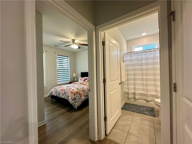 5026 Garnet Hill Drive, Clemmons, NC 27012