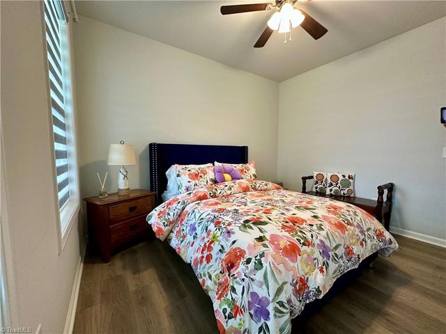5026 Garnet Hill Drive, Clemmons, NC 27012