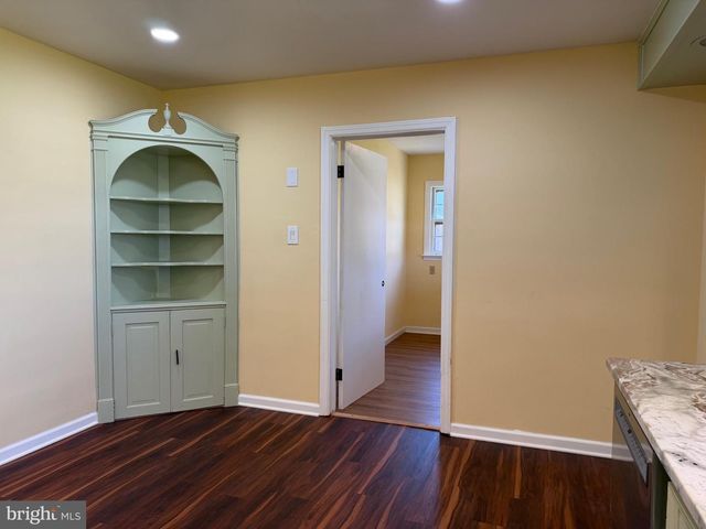 19124 LONGMEADOW RD, Hagerstown, MD 21742